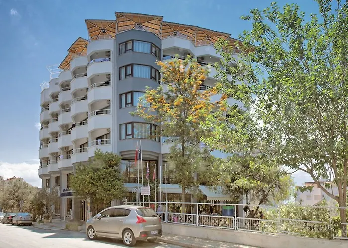 Grand Kurdoglu Kuşadası